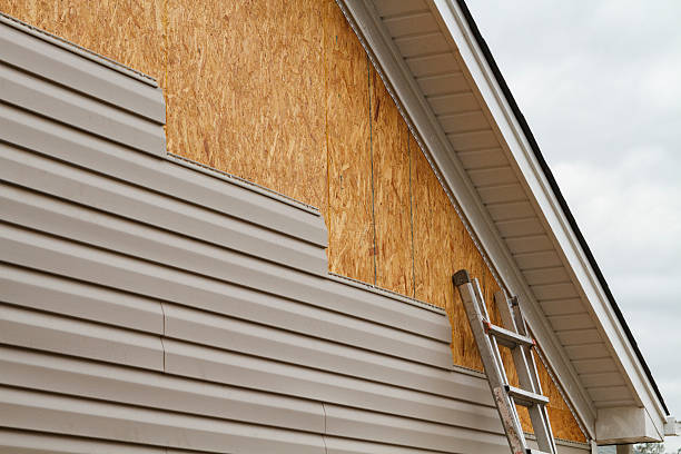 24/7 Emergency Storm Damage Siding Repair experts in Smithton, PA
